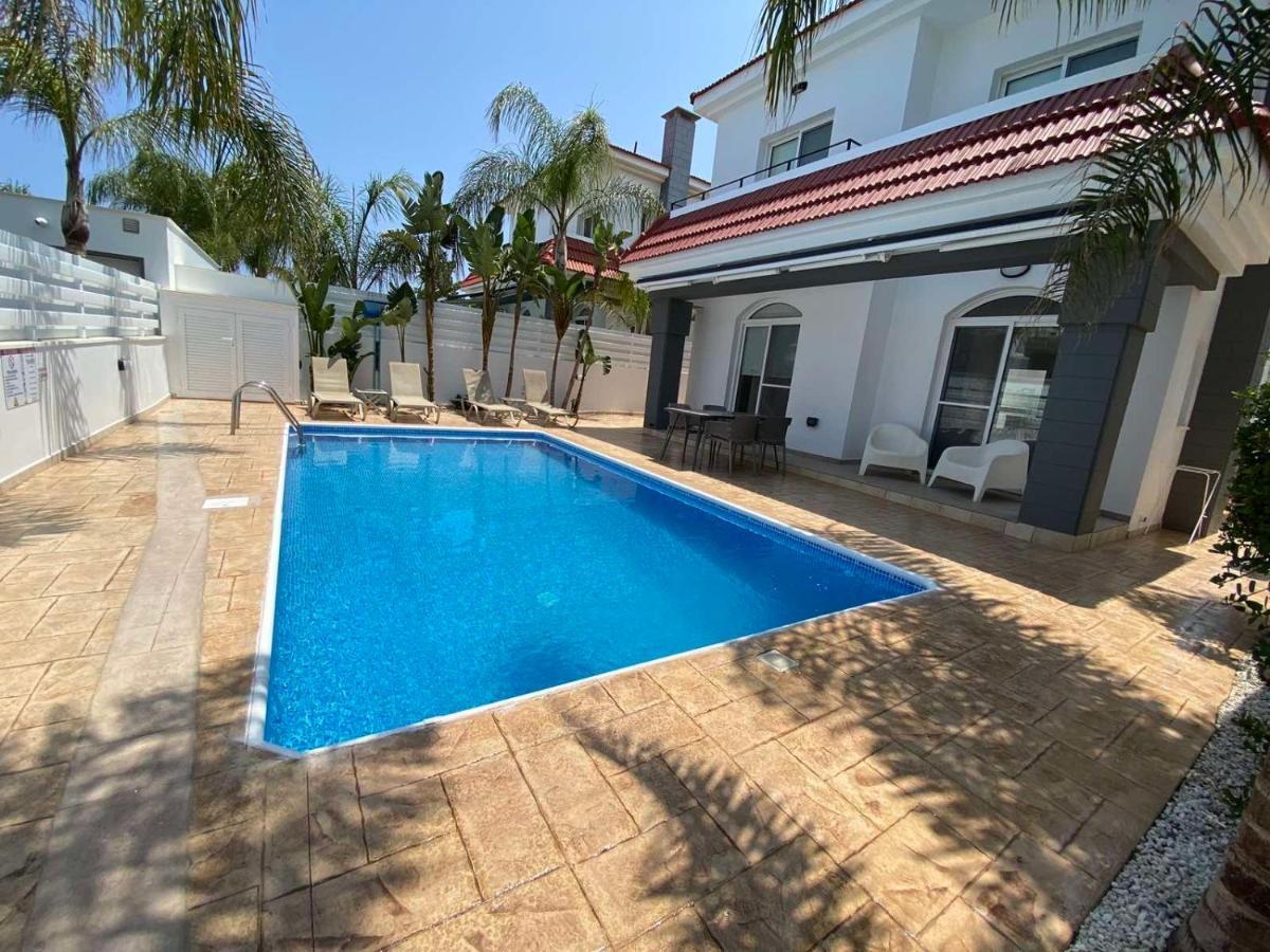 Villa Diana - 200 Meters From Kapparis, Fireman'S Beach Паралимни Экстерьер фото