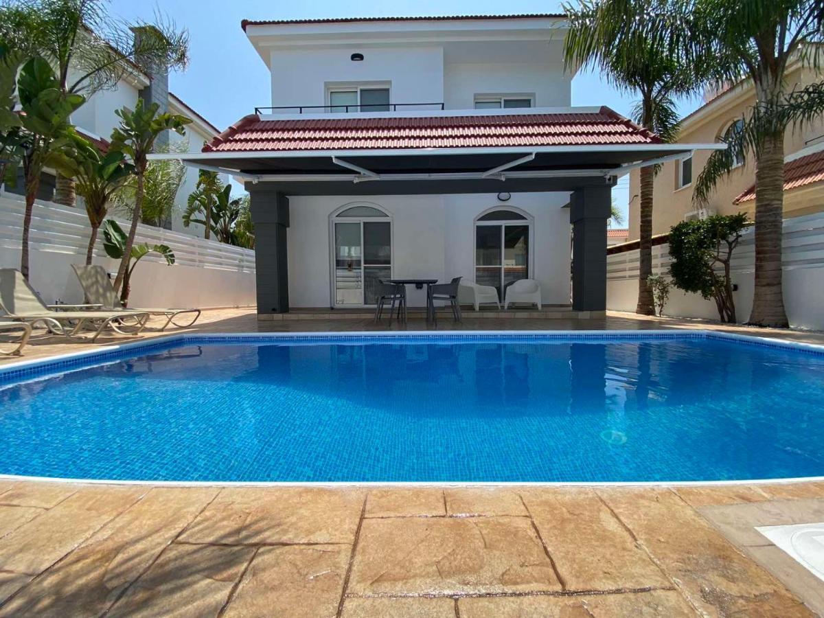 Villa Diana - 200 Meters From Kapparis, Fireman'S Beach Паралимни Экстерьер фото