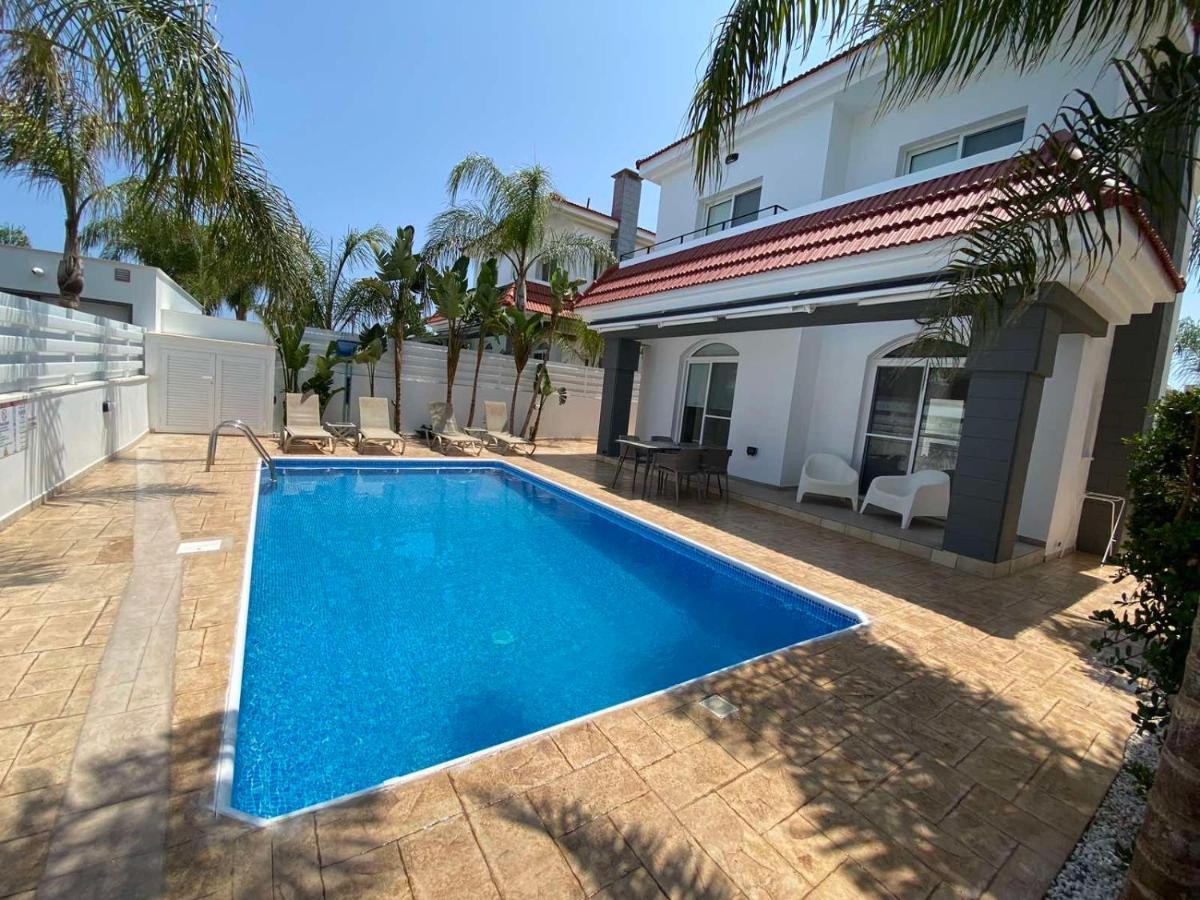 Villa Diana - 200 Meters From Kapparis, Fireman'S Beach Паралимни Экстерьер фото